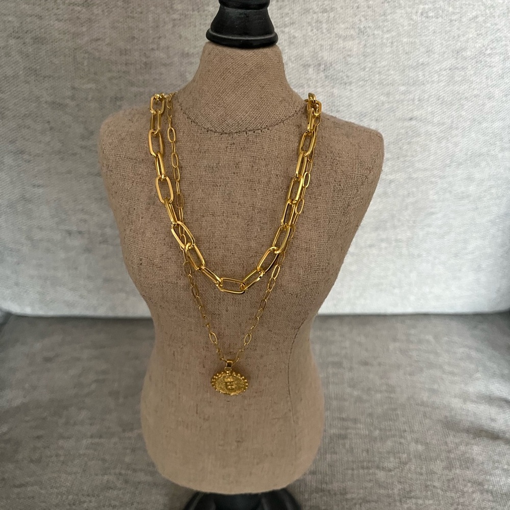 Gold Plated Paper Clip Chain Necklace with Medallion Initial “D” Pendant - Picture 2 of 3